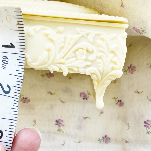 Antique Romantic Jewelry Box Renaissance Lovers Mirror Small Bakelite Celluloid - Picture 2 of 8